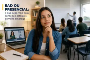 Mulher jovem em aula online sobre educação financeira 2026